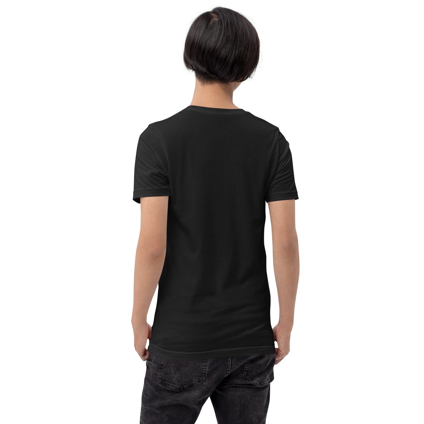 Rückansicht eines Models in einem POLCOUTURE Unisex-T-Shirt in Vintage Schwarz. Die schlichte Rückseite unterstreicht den minimalistischen und hochwertigen Charakter des Designs.
