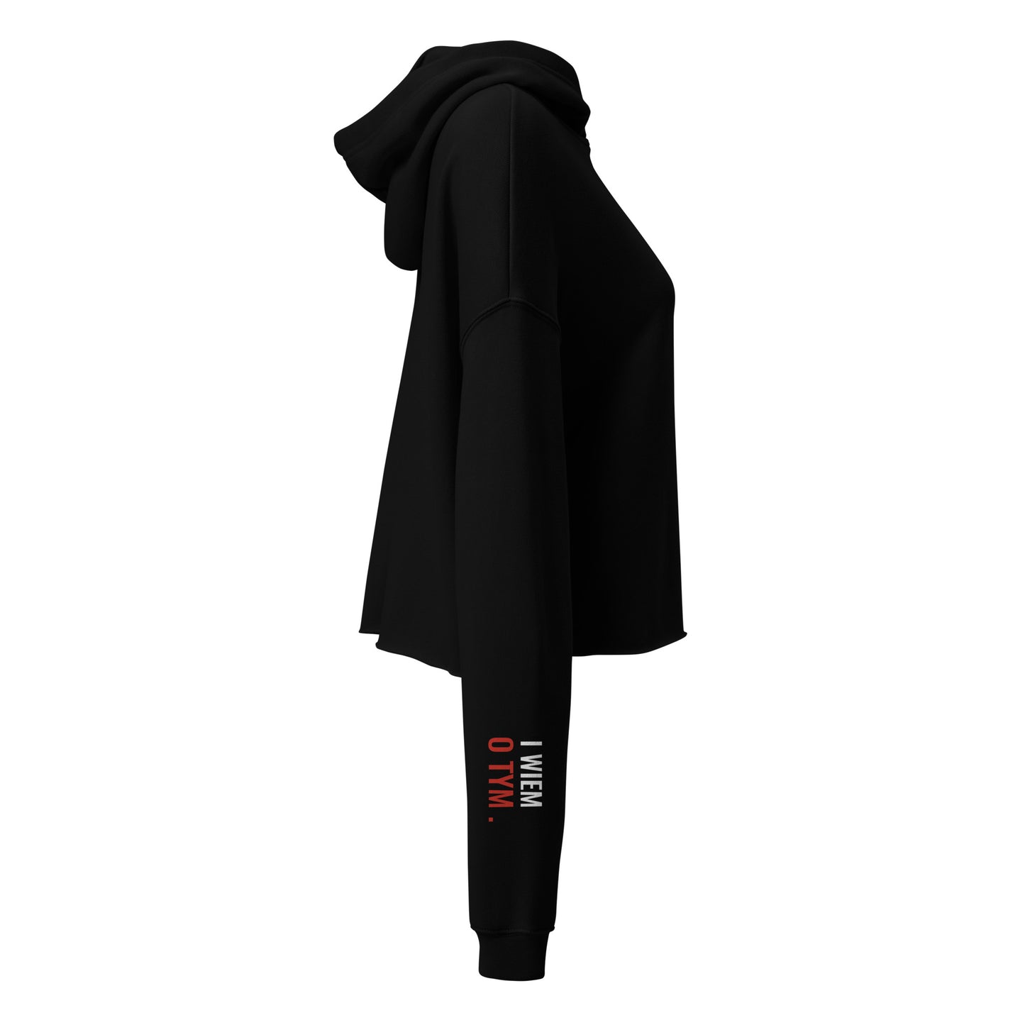 Die rechte Seite des schwarzen Hoodies mit dem ergänzenden Print „i wiem o tym“ in Rot und Weiß auf dem Ärmel.