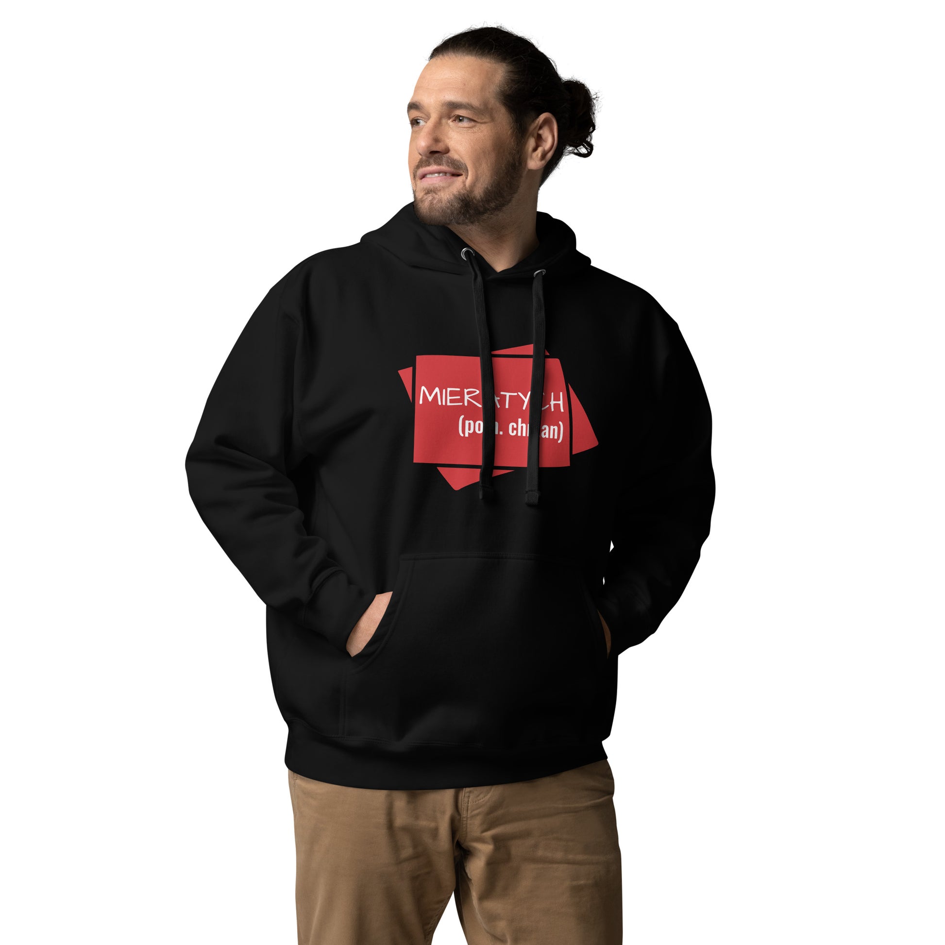 Vorderansicht des schwarzen Hoodies: Der rote Schriftzug kontrastiert stark zum dunklen Stoff.