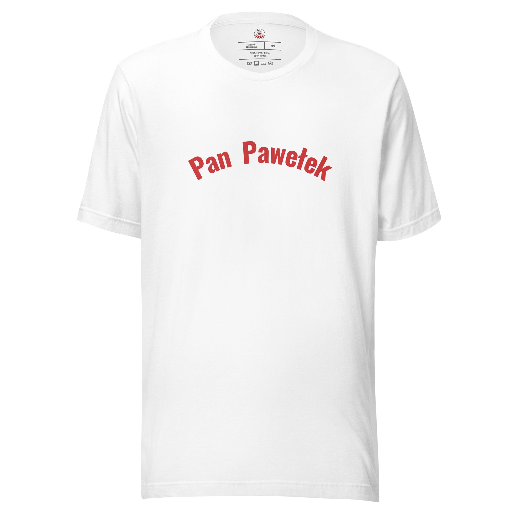 Frontalansicht des Namens-T-Shirts in Weiß von POLCOUTURE. Zentriert auf der Brust ist der Schriftzug „Pan Pawełek“ in einer klaren, roten Schrift aufgedruckt. Das Bild zeigt das vollständige Design des Unisex-T-Shirts vor einem neutralen Hintergrund.